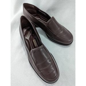 NWOT! ROCKPORT! BROWN LEATHER LOAFERS! ULTRA COMFORT PADDED! SZ 9 Wide